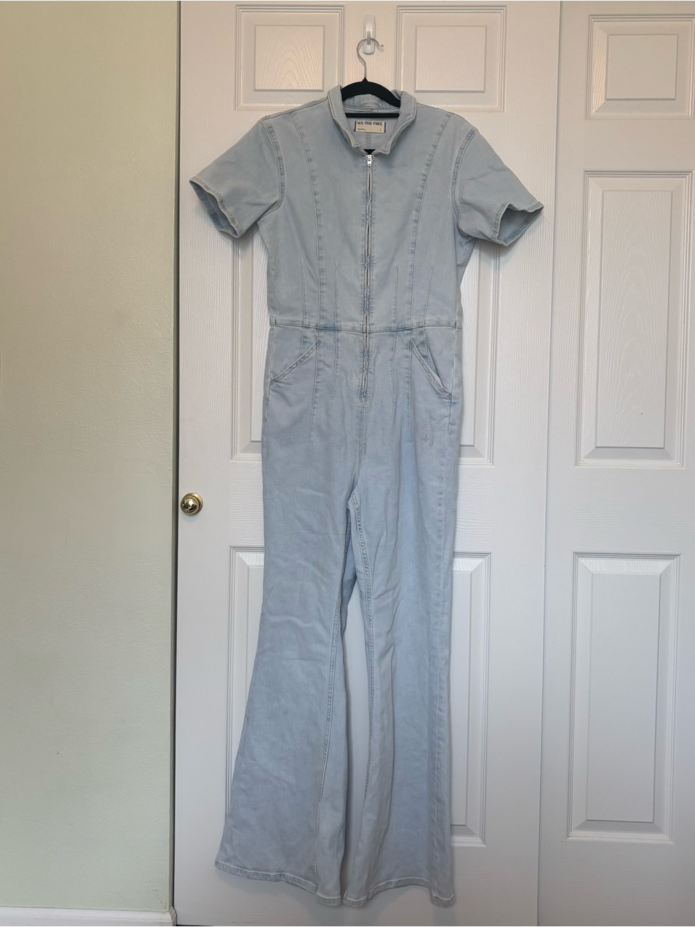 We The Free Jayde Flare Jumpsuit Free People Size Large Light Wash Denim